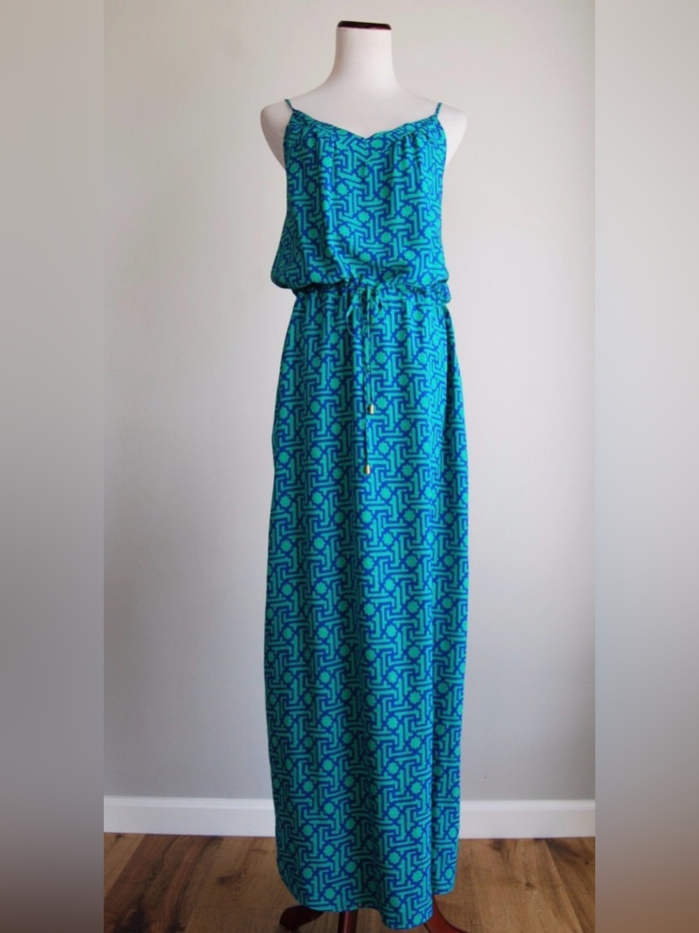 C. Wonder Blue Green Geometric Maxi Dress